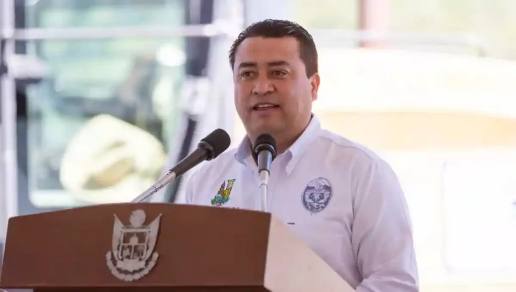 Atenderán más de 100 caminos en toda la región serrana y el semidesierto, contemplan obras en Pinal de Amoles, San Joaquín, Tolimán, Peñamiller, Jalpan de Serra, Landa de Matamoros, Arroyo Seco y Cadereyta de Montes.