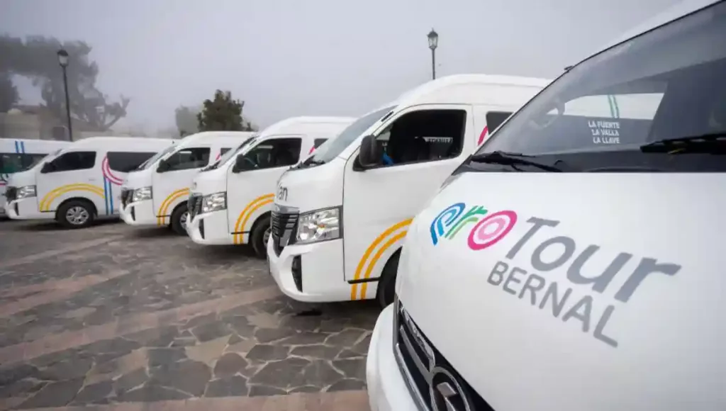 Con esta ruta se logra la conectividad de San Juan del Río, Tequisquiapan, Ezequiel Montes y Cadereyta, así como en algunas localidades de Peñamiller y San Joaquín.