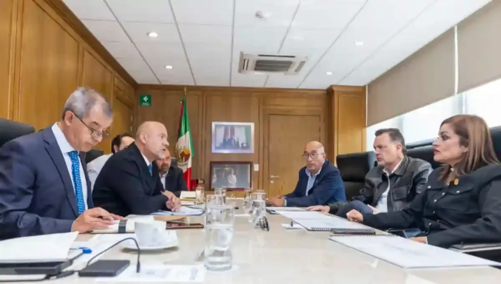 También revisaron proyectos gestionados ante las autoridades federales, enfocados en construir el Querétaro del futuro.