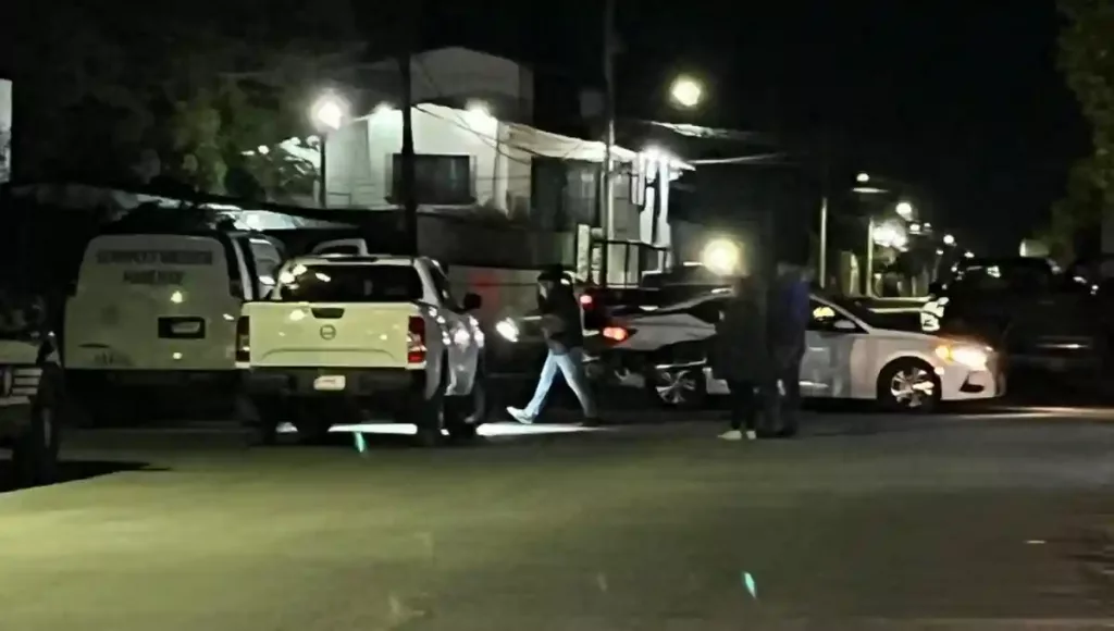 Vecinos de la zona escucharon al menos seis detonaciones de arma de fuego, hicieron el reporte al 911.