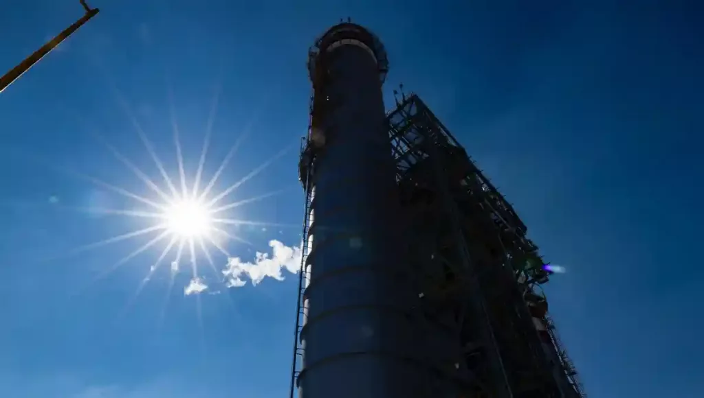 El proyecto del sector energético ubicado en Pedro Escobedo beneficia a más de cuatro millones de personas y suministrará la demanda de energía del estado.