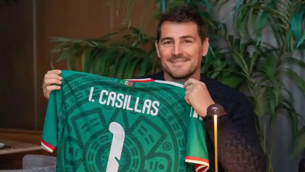 El Gobernador, junto con Iridia Salazar, se reunieron con el exfutbolista profesional y campeón del mundo.