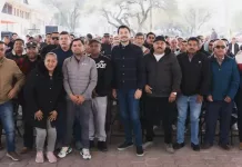 Gobierno de Tequisquiapan continúa apoyando a taxistas con el programa “Prosperidad sobre Ruedas”.