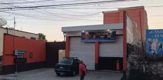 Robo a comercio, amantes de lo ajeno abren boquete en la pared para accesar