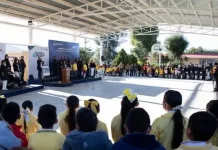 Roberto Cabrera entrega la construcción de tres aulas con una inversión de más de 2.1 mdp