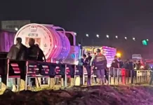 Tras persecución policíaca aseguran pipa con hidrocarburo, hay dos detenidos