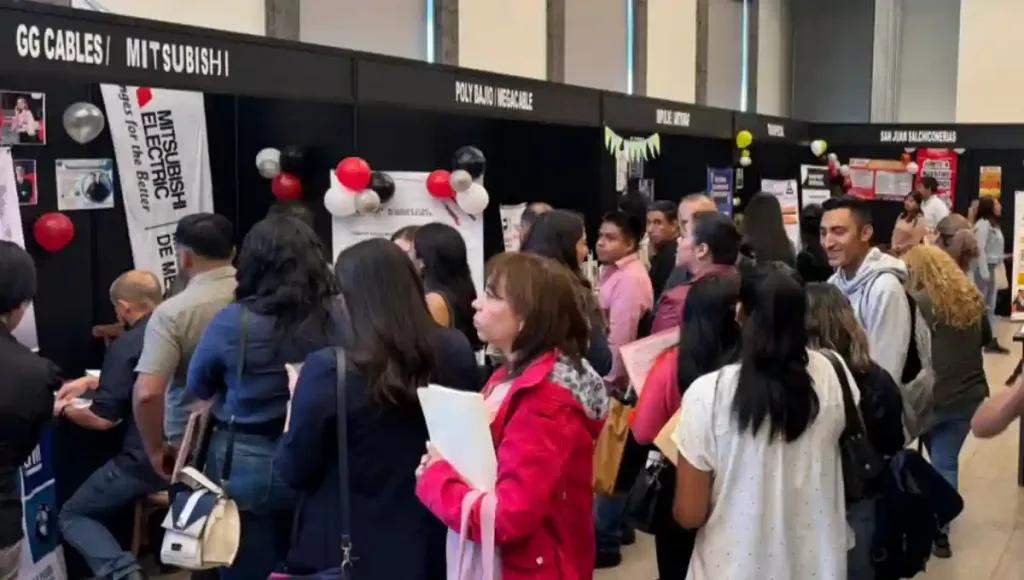 Inaugura Liliana San Martín Expo Empleo en San Juan del Río