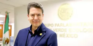 Astudillo presenta Iniciativa para ordenar al transporte por aplicación digital