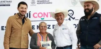 Realizan la entrega de apoyos a productores de maíz en Tequisquiapan