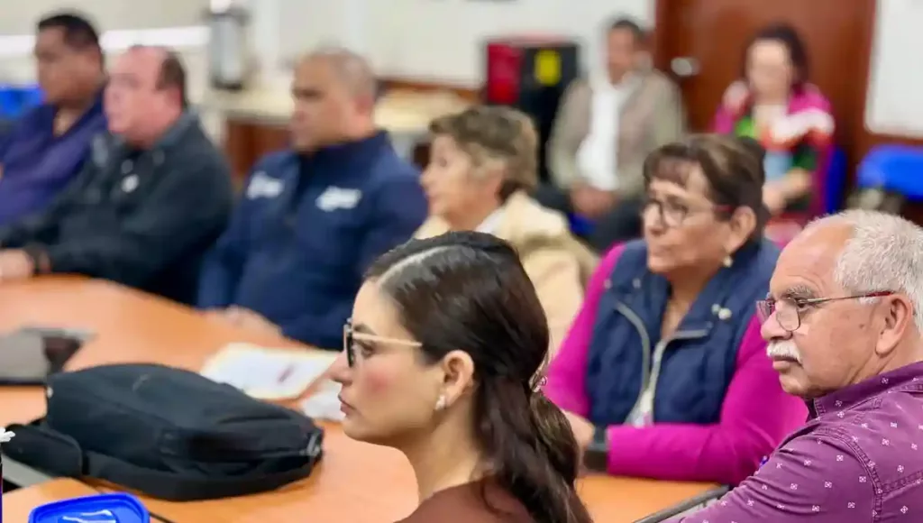 Más de 15 mil docentes participaron en la sexta sesión del Consejo Técnico Escolar (CTE).