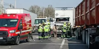 Operador queda prensado tras fuerte choque en la Autopista 57 a la altura de San Gil