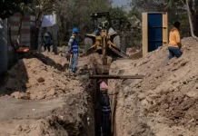 Gobierno Municipal, JAPAM y CONAGUA supervisan obra de drenaje sanitario en Nuevo San Antonio