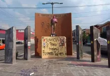 Exigen justicia para feminicidios y mujeres desaparecidas en marcha del 8M en SJR