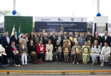 Realizan sesión solemne para reconocer a la Secundaria General Antonio Caso por su 75 Aniversario