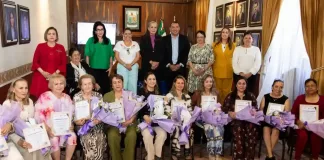 Entrega Roberto Cabrera 11 reconocimientos “Mujer que Inspira” a sanjuanenses destacadas