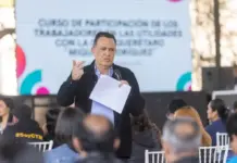 Sostiene Gobernador reunión con representantes de transporte y autopartes de la CTM