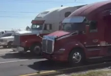 Traileros colapsan la autopista 57: Bloqueo total en la Cuesta China por falta de acuerdos federales