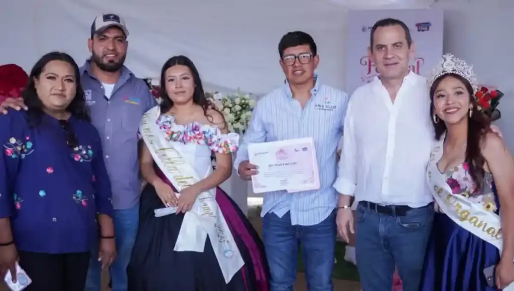 Más de 20 productores participaron en este evento que impulsa el desarrollo cultural, turístico y económico de la comunidad.