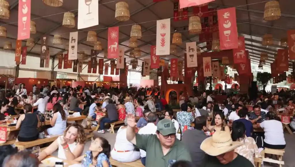 Más de 220 mil asistentes disfrutaron del evento durante sus tres fines de semana, consolidándolo como la edición con mayor afluencia a 50 años.