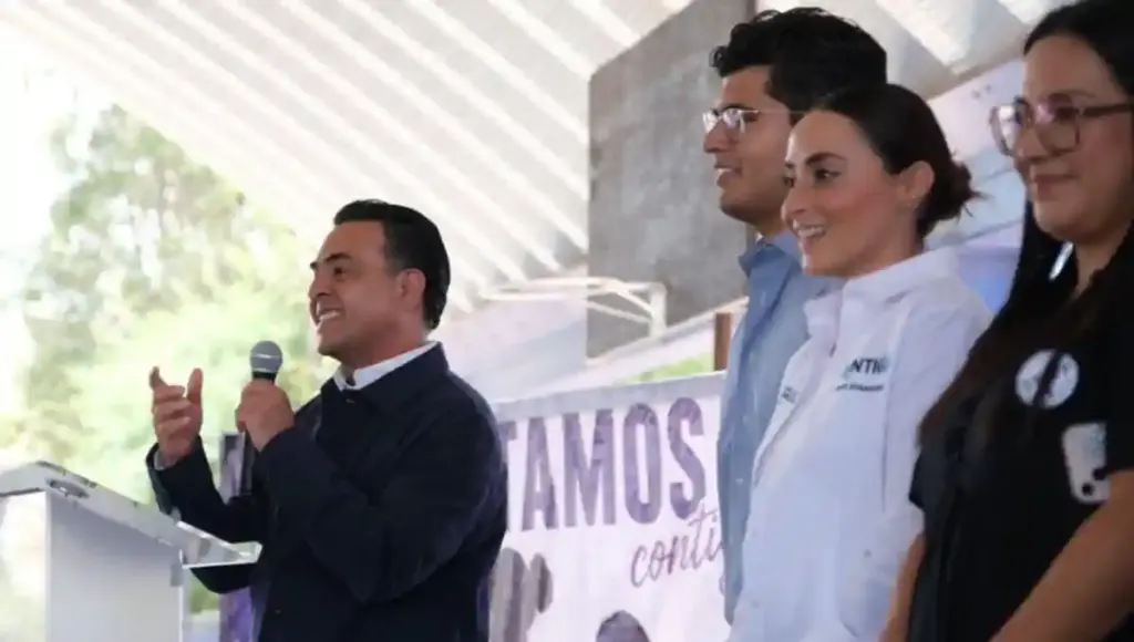 Destacó la importancia de generar entornos seguros, empáticos y de acompañamiento para las y los adolescentes.