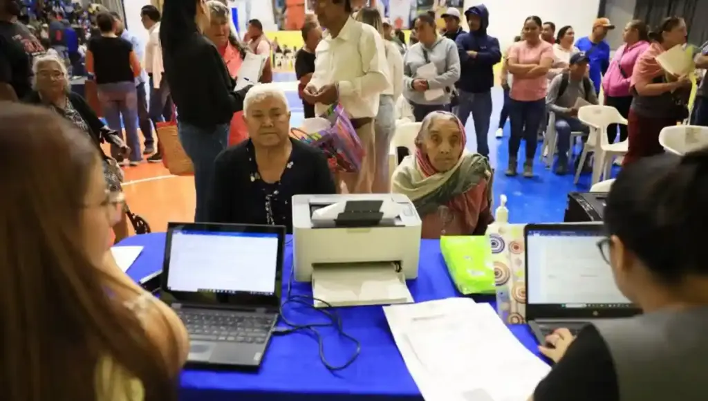 A lo largo de la jornada, se entregaron certificados y títulos de propiedad, se brindaron asesorías por parte del RAN y la Procuraduría Agraria, entre otros servicios.