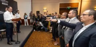 Mauricio Kuri toma protesta a la nueva mesa directiva de la Asociación Mexicana de Data Centers