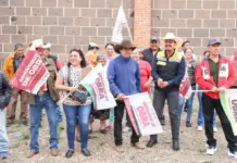 Beto Nava da banderazo de inicio de obras en La Venta