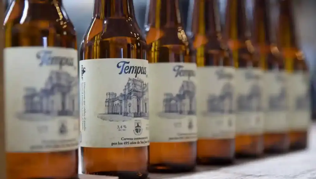 La producción de esta bebida forma parte de los festejos por el 495 Aniversario de la fundación del municipio, es elaborada por Cervecería Primus y se producirán 10 mil botellas.