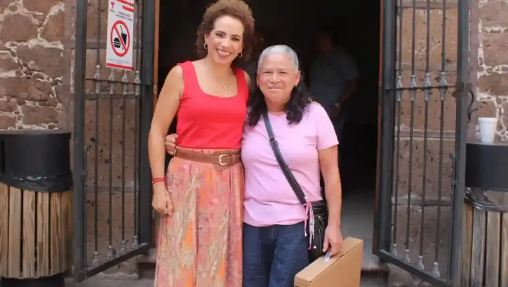 Adriana Meza reiteró que continuará trabajando desde el Congres con puertas abiertas, impulsando gestiones y proyectos que fortalezcan la educación.