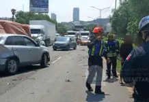 Nuevamente un accidente colapso la carretera federal 57 a la altura del estadio Corregidora en Qro