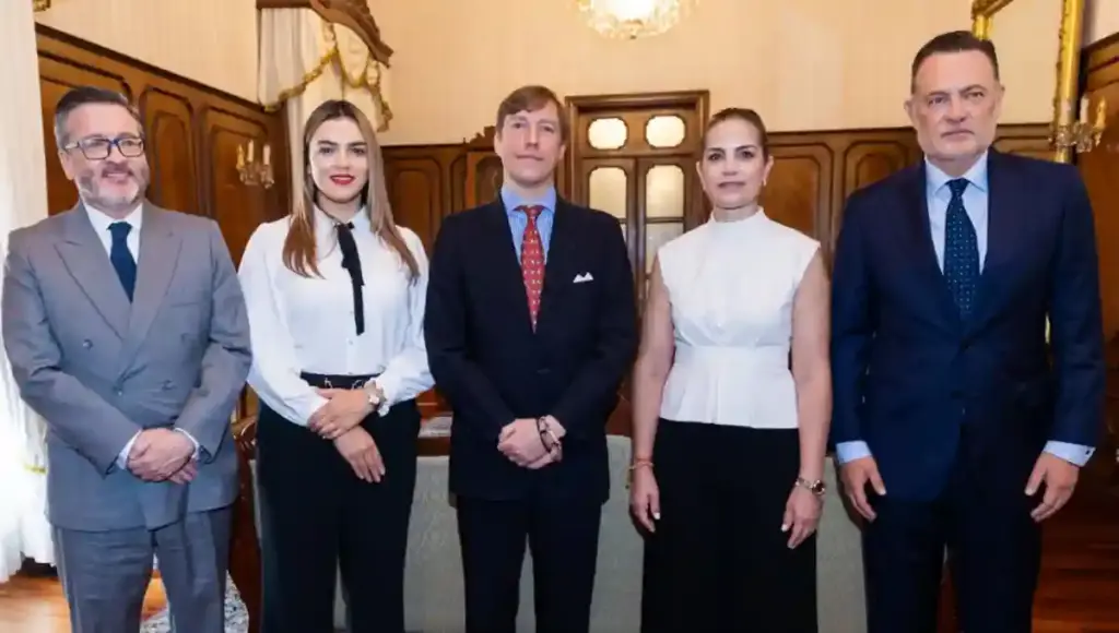 Querétaro se convierte en el primer estado del país en implementar el programa con un piloto de más de mil niños en 23 escuelas de El Marqués, Querétaro, Huimilpan y San Juan del Río.