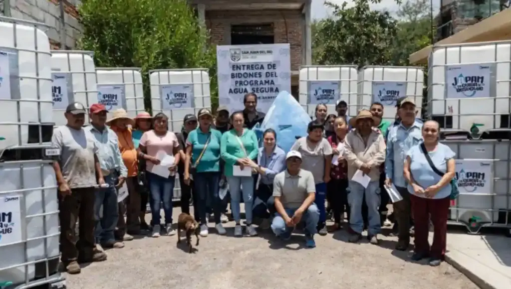 Este apoyo forma parte de una estrategia para acercar alternativas que permitan a las familias contar con agua y mejorar su capacidad de almacenamiento.