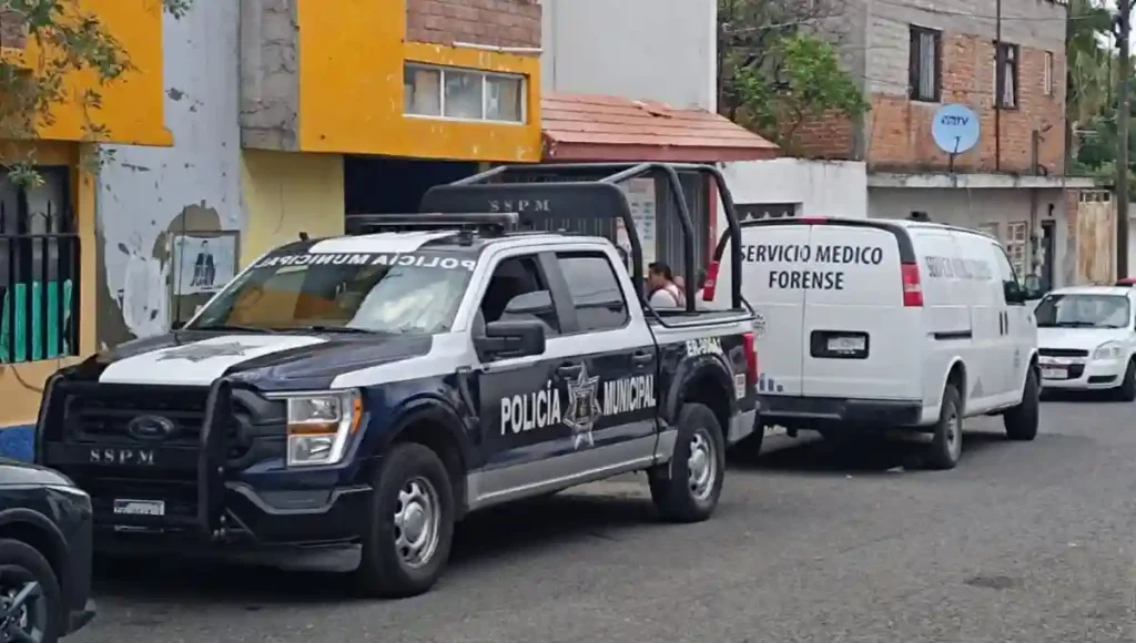 Fueron los propios familiares del joven quienes realizaron el trágico hallazgo dentro de su habitación