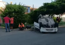 Fuerte choque y volcadura en la zona oriente deja una persona lesionada