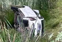 Movilización tras volcadura de vehículo en la carretera estatal 122