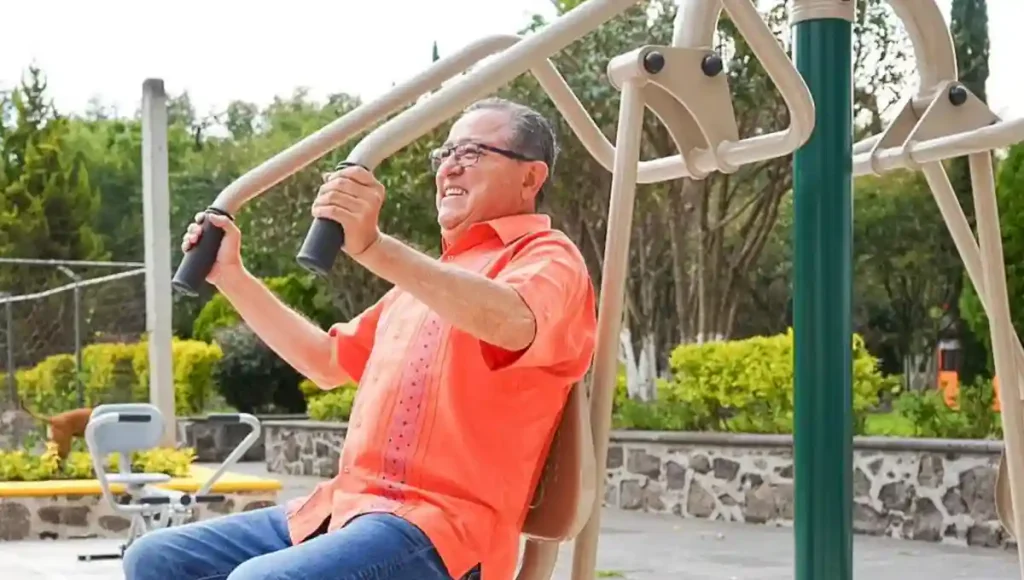 La instalación del gimnasio, permite aprovechar de mejor manera este punto de encuentro de la comunidad.