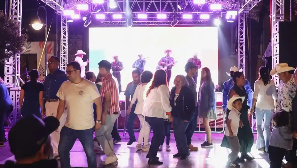La Segunda Fiesta del Huapango no fue solo un festival, fue un reencuentro con nuestras raíces.