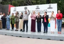 Entrega Beto Nava patrullas y unidades para áreas educativas y de servicios públicos
