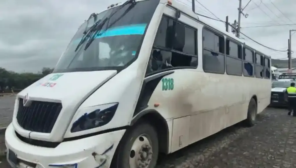 Los detenidos quedaron a disposición de la Fiscalía General del Estado de Querétaro para enfrentar cargos por los daños y las amenazas ocasionadas.
