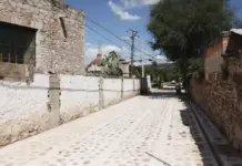 Entregan rehabilitación de calle en La Laja, Tequisquiapan